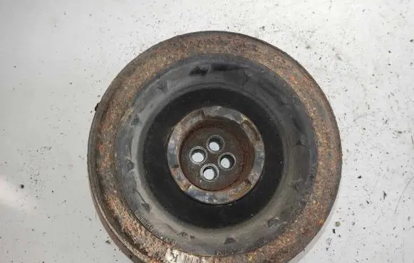 BMW 5 E60 E61 Crankshaft pulley