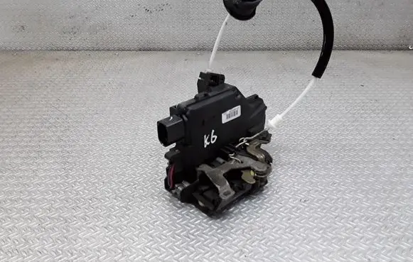 Audi A2 Rear door lock 8Z0839015D