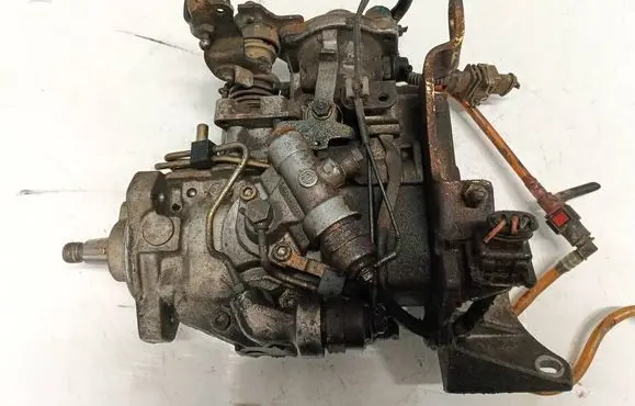 Renault Espace III Fuel injection high pressure pump 075135