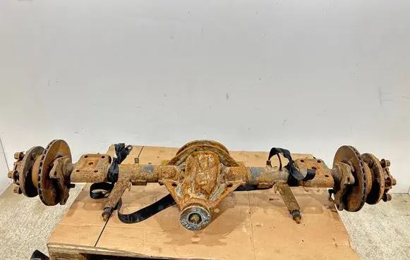 Iveco Daily 4th gen Rear axle beam with reductor 7182347