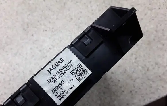 Jaguar XF Air conditioner control unit module EX2318D493AA