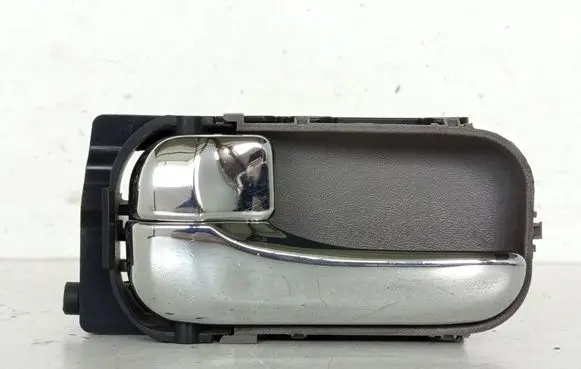 Nissan Almera Tino Front door interior handle