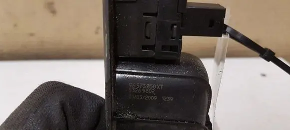 Peugeot 308 Electric window control switch 96573850XT