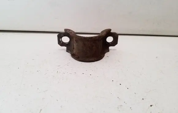 Toyota RAV 4 (XA20) Sway bar bush bracket, rear 