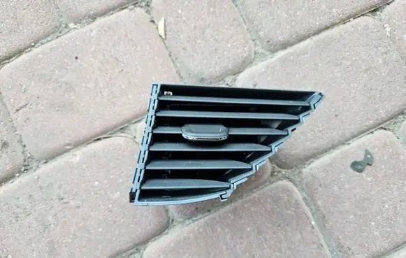 Opel Insignia B Dashboard side air vent grill/cover trim YR003599
