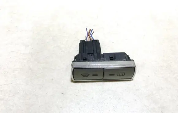 Windscreen/window heater switch