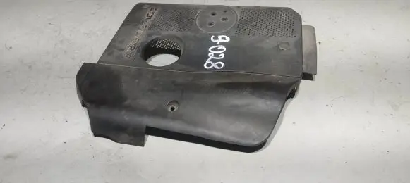Volkswagen PASSAT B5 Engine cover (trim) 058103724H 841701