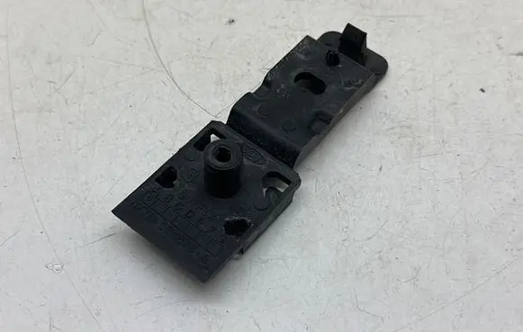 Ford Focus Radiator mount bracket NX7B17K875A