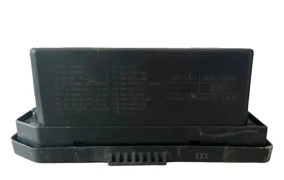 Nissan Qashqai Fuse module 284B7JD00B