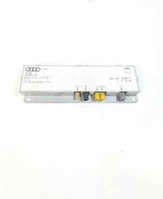 Audi A4 S4 B7 8E 8H Aerial antenna amplifier 8E9035225P