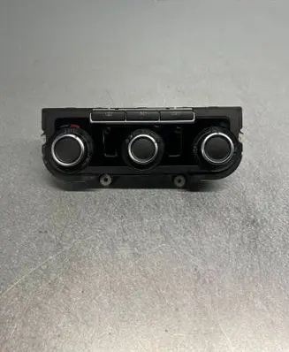 Volkswagen Golf VI Climate control/heater control trim 5HB009751