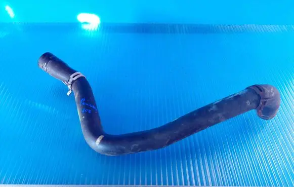 Peugeot 208 Engine coolant pipe/hose