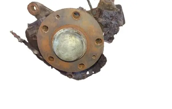 Iveco Daily 35 - 40.10 Front wheel hub 500338595