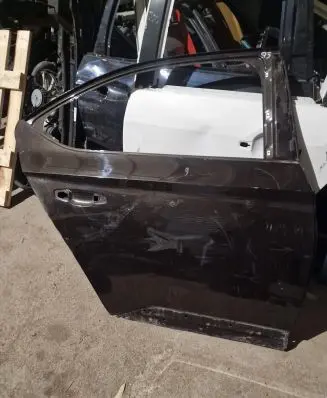 Skoda Superb B8 (3V) Rear door 3V5833312