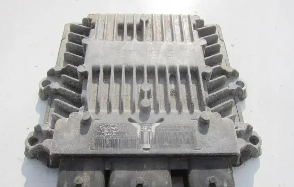 Citroen C4 I Picasso Engine control unit/module 9660300180
