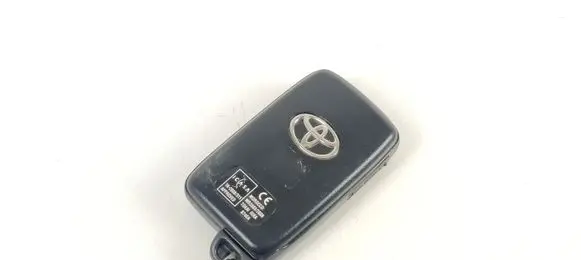 Toyota Prius+ (ZVW40) Ignition key/card MR3983 TA2008311