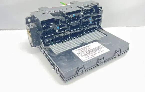 Mercedes-Benz C W203 Fuse box set 0025459401 5DK00797330