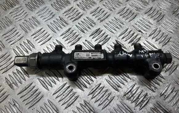 Mazda 3 I Fuel main line pipe 9654592680