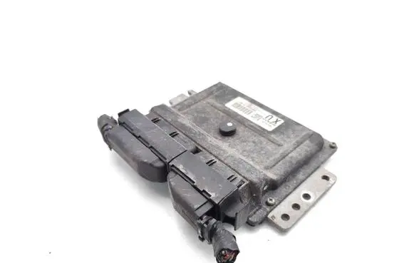 Nissan Micra C+C Engine control unit/module MEC32-060 J44304