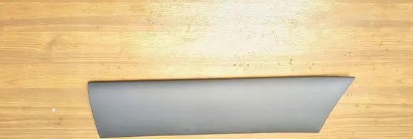 Rear door trim (molding)