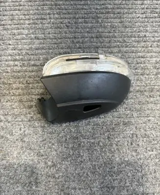 Volkswagen PASSAT B7 Mirror indicator light 3C8949101