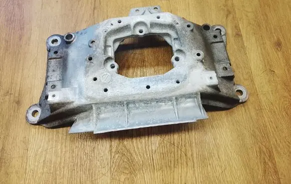 Porsche Macan (95B) Gearbox mounting bracket 95B399263