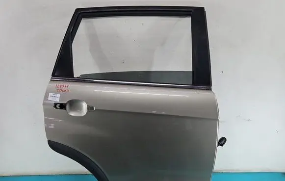 Rear door