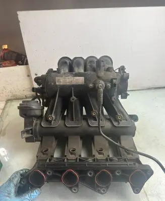 Mercedes-Benz B W245 Intake manifold A2661400001 00365809