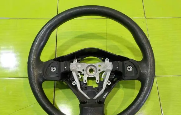 Subaru Forester SG Steering wheel GP221