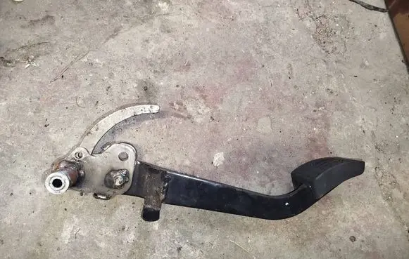 Alfa Romeo 159 Brake pedal C623