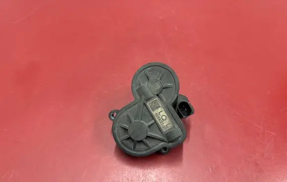 BMW X1 F48 F49 Hand brake/parking brake motor 6883027