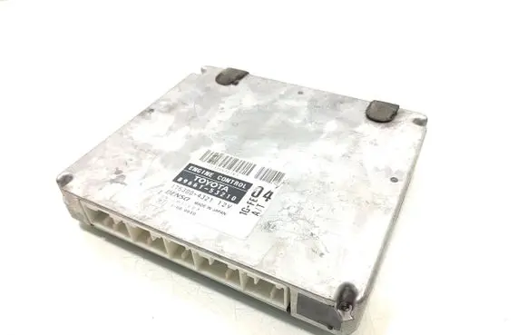 Lexus IS 200-300 Engine control unit/module 89661-53210 175300-4321 1G-FE