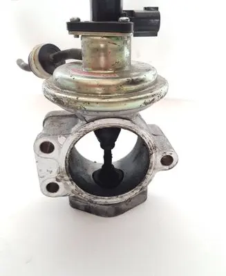 Toyota Hilux (AN10, AN20, AN30) EGR valve 258000L020