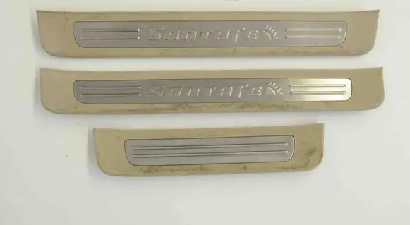 Hyundai Santa Fe sill trim set (inner) 858712B000 858752B000