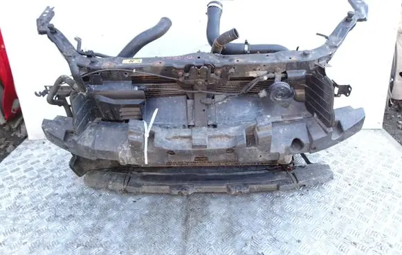 Nissan Qashqai Radiator support slam panel