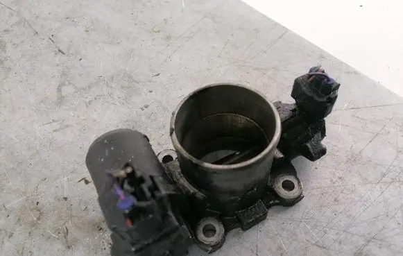 Toyota RAV 4 (XA30) Throttle valve 1923002010