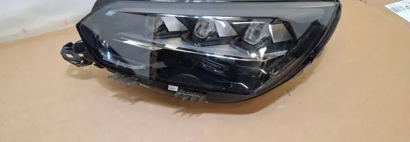 Peugeot 2008 II Headlight/headlamp 985059850