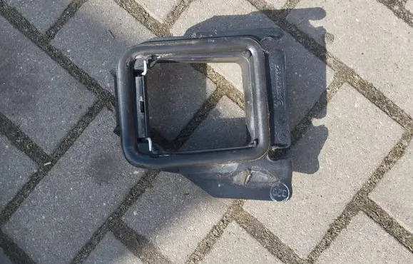 BMW 7 E65 E66 Cabin air micro filter frame (part) 8386177