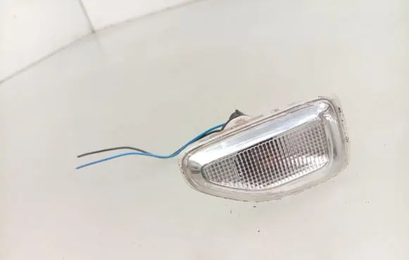 Dacia Sandero II Front fender indicator light 261651140R