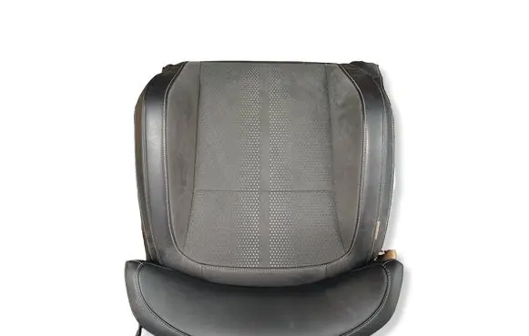 Ford Mach-E I Front passenger seat LK9BR64810CA 4909520