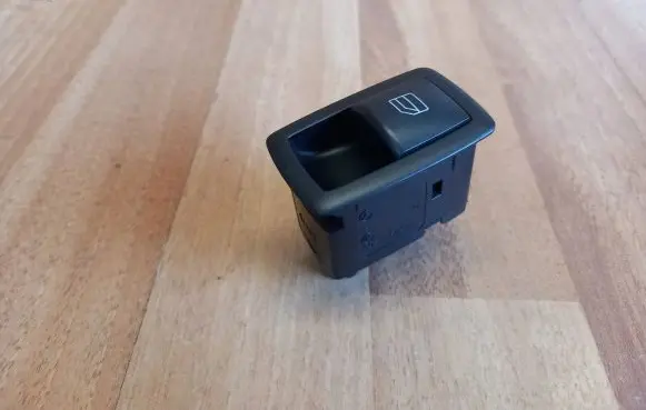 Mercedes-Benz B W245 Electric window control switch A2518200510 9051679300 03128150