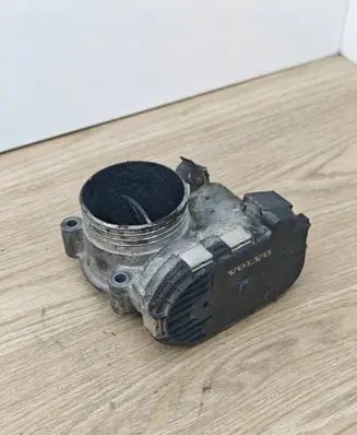 Volvo XC90 Throttle valve 8692720 0281002701