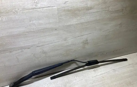 Renault Megane IV Front wiper blade arm 288819391R