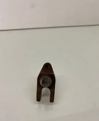 Toyota Yaris Fuel Injector clamp holder 
