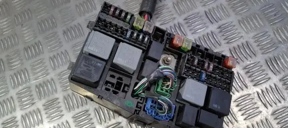 Ford Mondeo Mk III Fuse box set 1S7T14A481AA 1S7T-14A481-AA