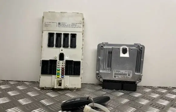 BMW 3 GT F34 Engine ECU kit and lock set 8576344 9324784
