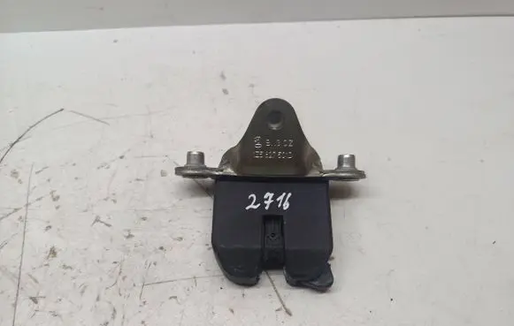 Skoda Octavia Mk2 (1Z) Tailgate/trunk/boot lock/catch/latch 1Z5827501D BN3CZ
