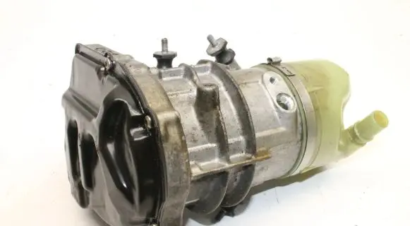 Volvo XC70 Power steering pump 31387595