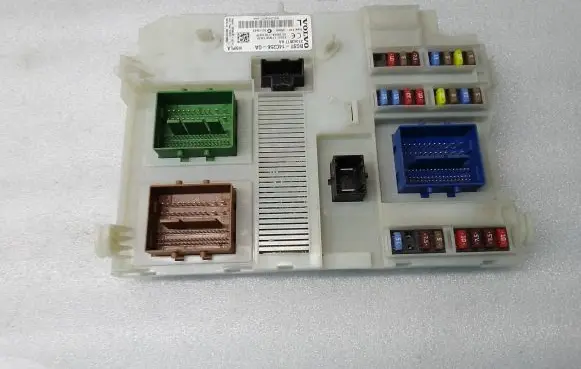 Volvo XC60 Fuse module 31343677AA BG9T14C256GA 3659AF01125TP