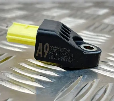 Toyota Auris 150 Airbag deployment crash/impact sensor 8983175010